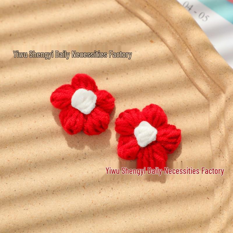 Handmade Crochet Wool Flowers: Teacher’s & Mother’s Day Hair Clips & Accessories