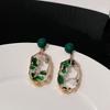 Серьги высокого класса в стиле легкой роскоши с модным и универсальным характером, зеленые ретро-персонализированные серьги