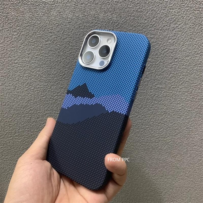 Новый ударопрочный карбоновый чехол для iPhone 17 16 15 Pro Max, магнитная жесткая задняя крышка из ПК, защитный корпус с рамкой для камеры