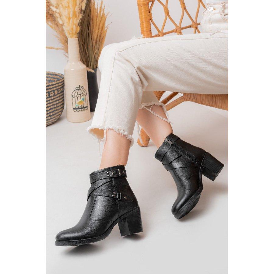 Женские повседневные стильные ботинки из натуральной кожи на массивном каблуке