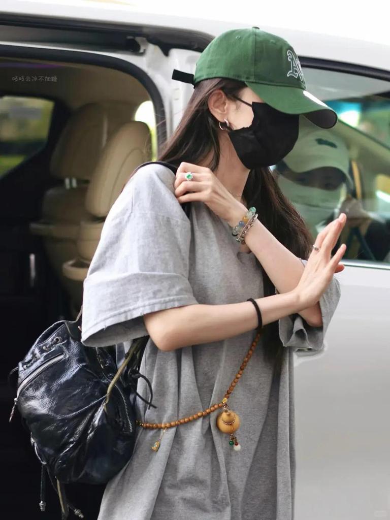 Браслет в стиле Ян Ми из зеленого сандала и агата с красной киноварью в форме тыквы с цепочкой для телефона через плечо