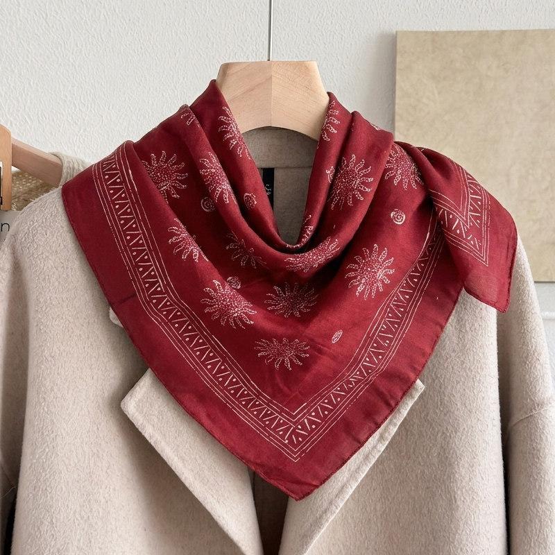 Spring and Autumn new cotton and linen small square scarf neck protection fashionable blue floral silk scarf scarf Japanese style cotton and linen ret