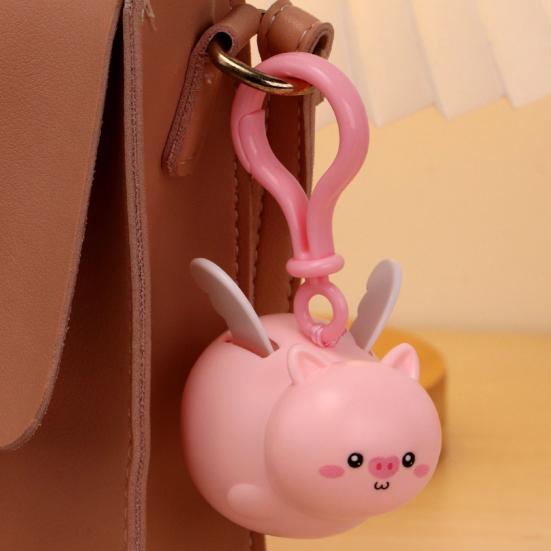 1/2Pcs Pig Keychain Pendant with Flapping Wings Pull String To Vibrate Fun Toy Decoration Kids Bag Pendant Car Keychain