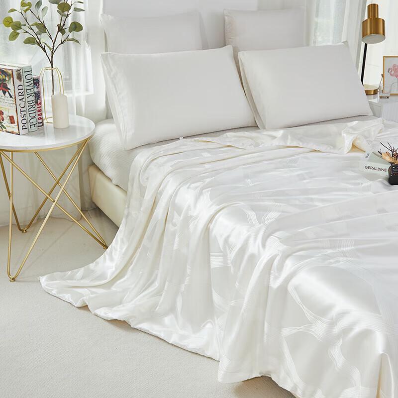 Одеяло из тутового шелка Hengyuanxiang на все сезоны