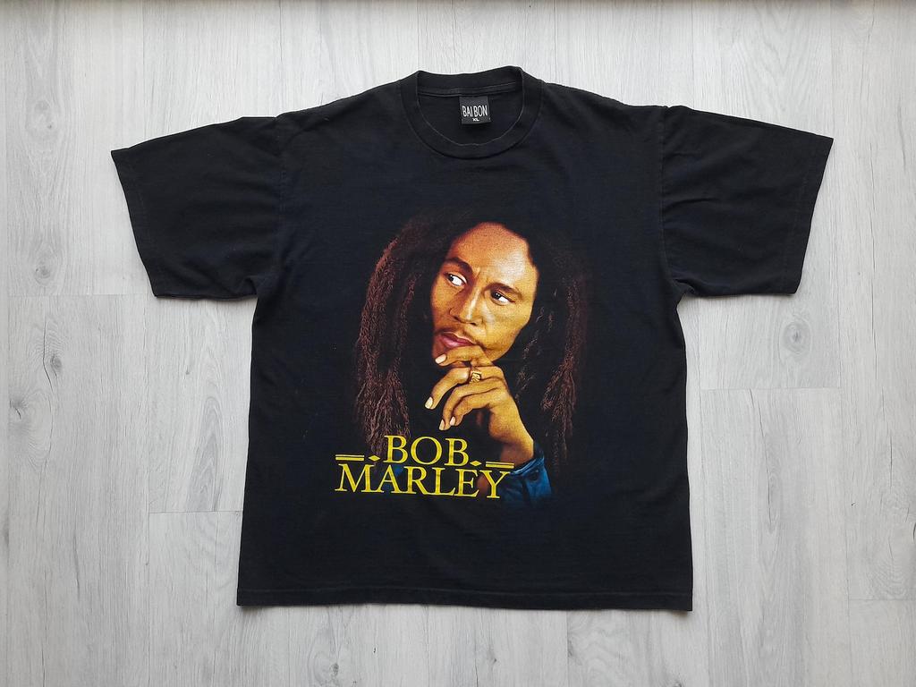 Vintage Y2K Bob Marley XL Size T-Shirt .Heavyweight T-Shirt.Bob Marley Graphic T-Shirt.