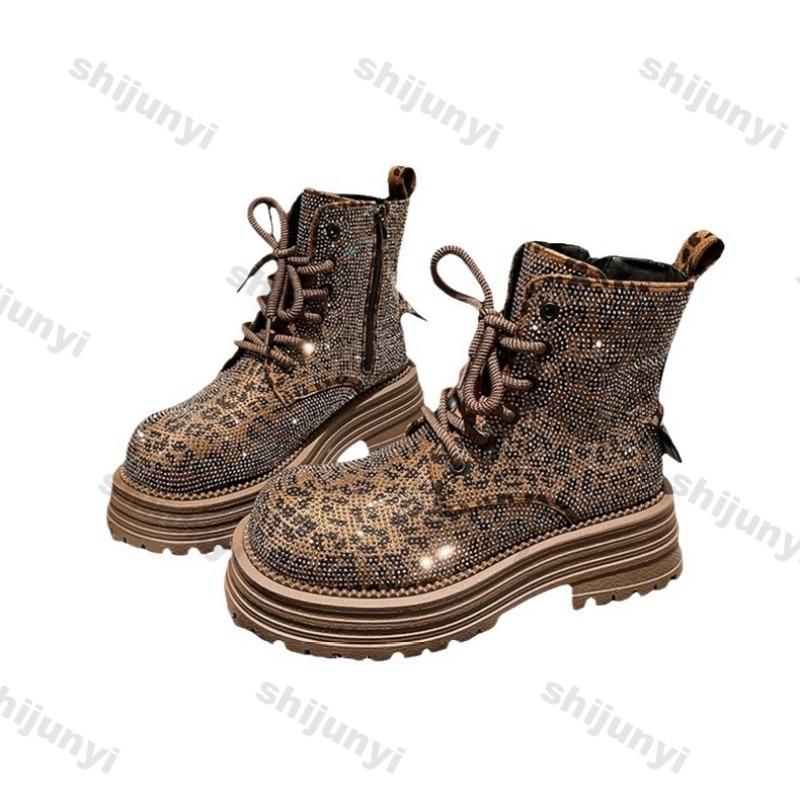 Женские сапоги 2025 года, зимние, с леопардовым принтом, на шнуровке, со стразами, короткие, противоскользящие, модные, на платформе, для отдыха на природе, рыцарские сапоги Botas Mujer