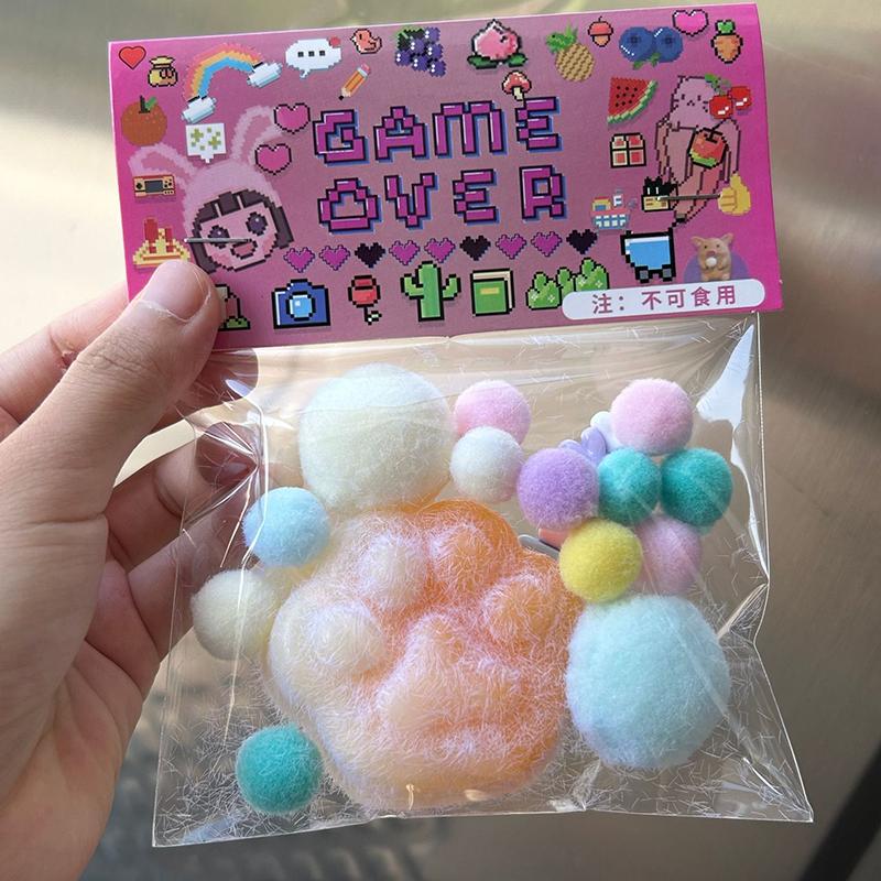 Новая игрушка-фиджет Мини-мягкие игрушки Kawaii Плюшевая кошачья лапка Прозрачный куб Игрушка для снятия стресса