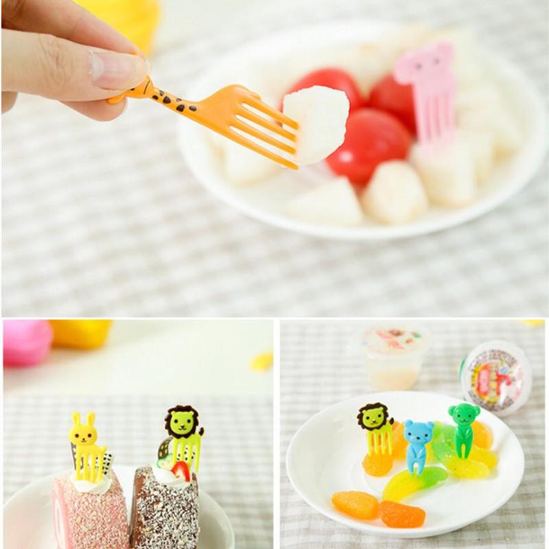 10Pcs/bag Mini Cartoon Animal Farm Sign Resin Fruit Fork Toothpick Kids Bento Lunch Tableware Decor