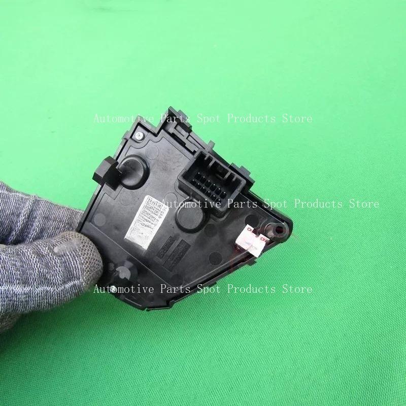 Suitable for CRV 2017-2022 Breeze Steering Wheel Touch Slide Audio Volume Control Switch Button