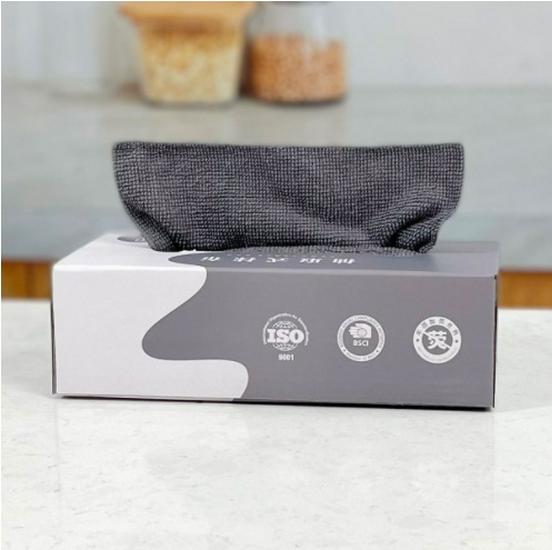 Многоцелевые съемные тряпки: Упакованные в коробки гигиенические губки для влажной и сухой уборки кухни.