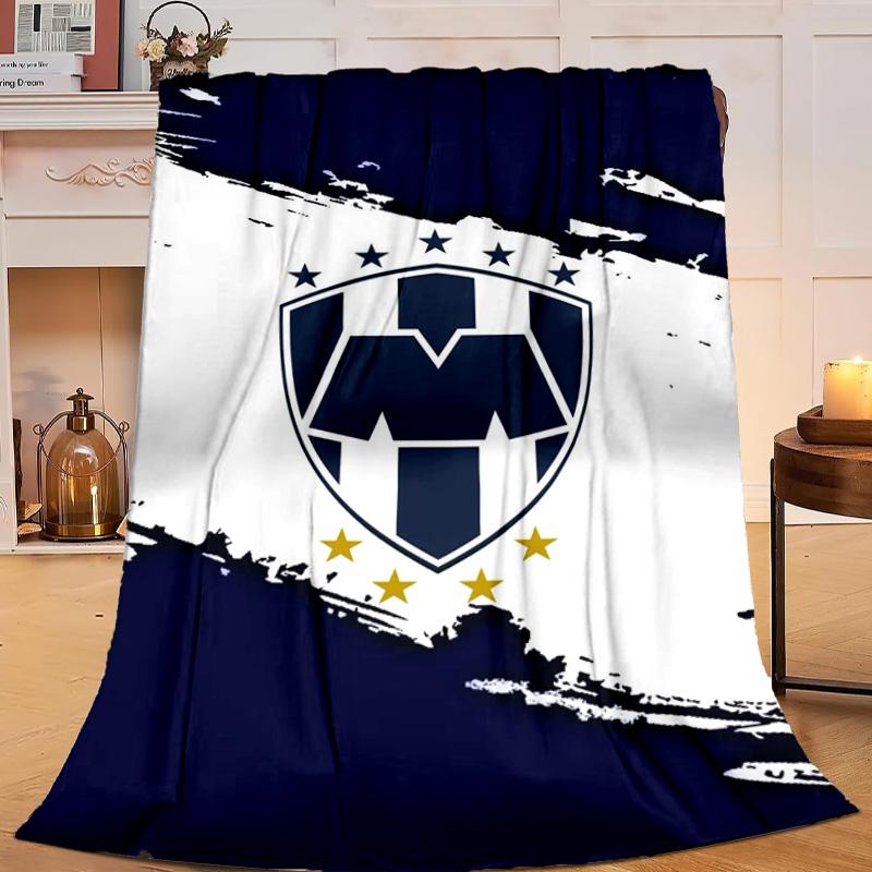 1PC Football Club Emblem Flannel Blanket Gift, Suitable for Both Men And Women, Soft Ideal for Beds And Sofa, Birthday Or Christmas Gift