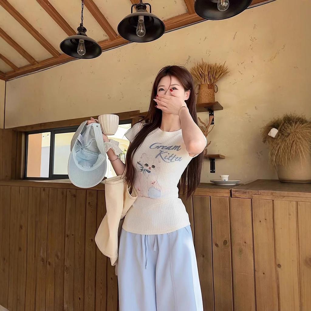 Ткань в полоску, американская сладкая кошка Spice Girl, футболка с коротким рукавом на переднем плече, женская летняя приталенная и тонкая в талии майка