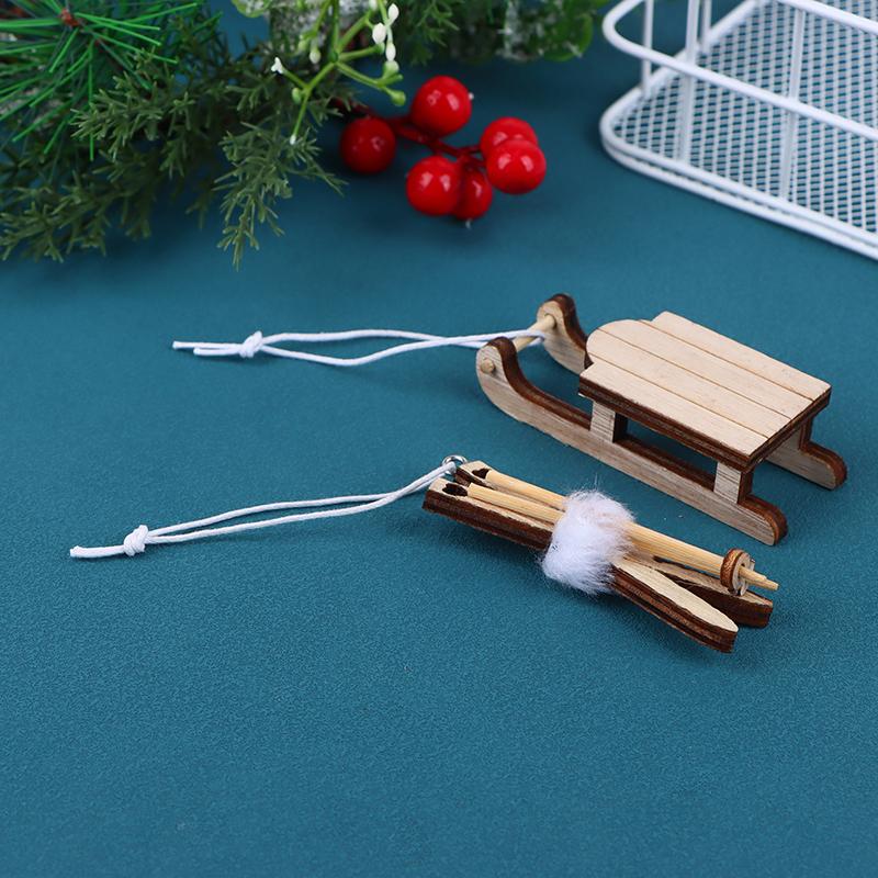 1/12 Dollhouse Miniature Sleigh Sled Ski Poles Pendant Dollhouse Christmas Scene Decoration Dolls House Xmas Accessories
