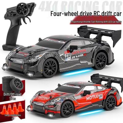 Высокоскоростная дрифт-машина на радиоуправлении 2.4G: Игрушка 4WD GTR со светом для детей