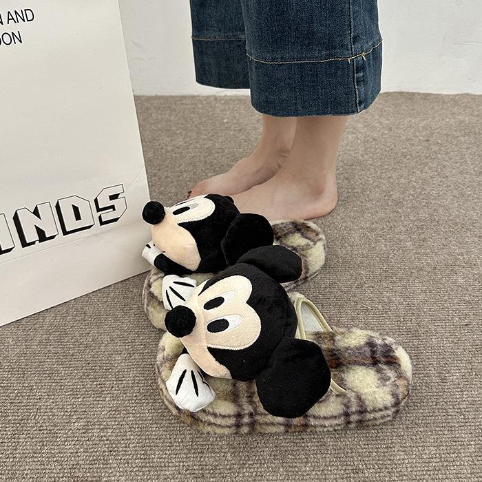 Мультяшные объемные тапочки Микки, женские, 2025, новые осенне-зимние, для улицы, теплые хлопковые тапочки с полузакрытым носком