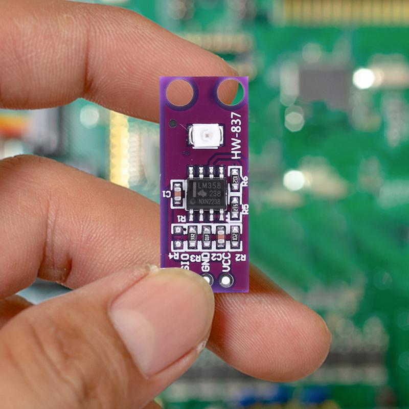 GUVA-S12SD UV Sunlight Intensity Sensor 240nm-370nm Light Solar Ultraviolet Sensor Module 2.5V-5V High Sensitivity for Arduino