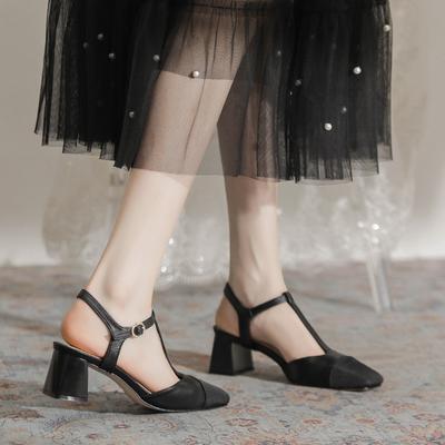 Босоножки с закрытой пяткой на толстом каблуке женские 2025 лето новые Т-образный ремешок модные квадратный носок цветные Мэри Джейн высокий каблук