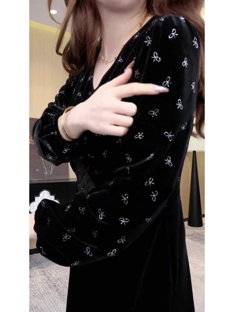 Элегантное бархатное платье большого размера - Осень/Зима, Высокоэластичное, С принтом, Свободное, Стройнящее, Зрелый стиль для женщин.