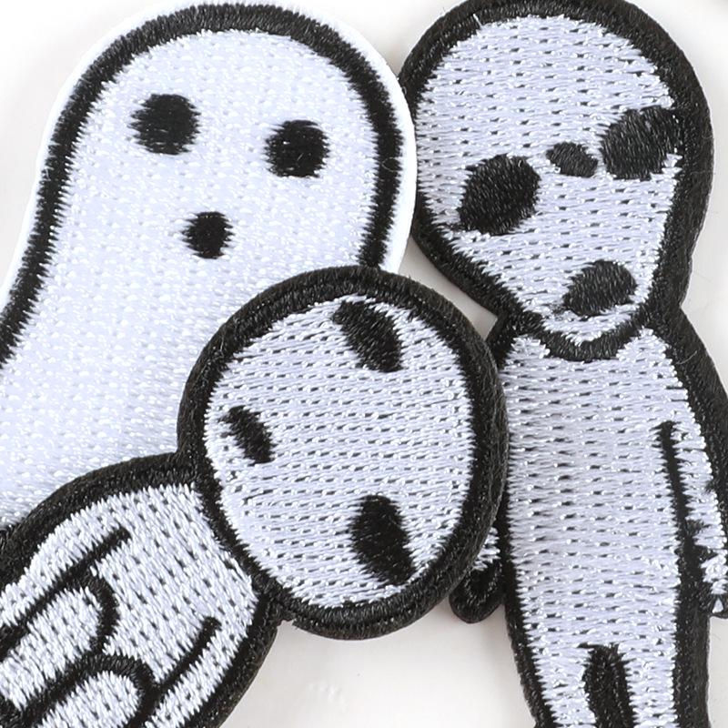 Наклейка-вышивка с изображением призрака-череп: Одежда и обувь Аксессуары