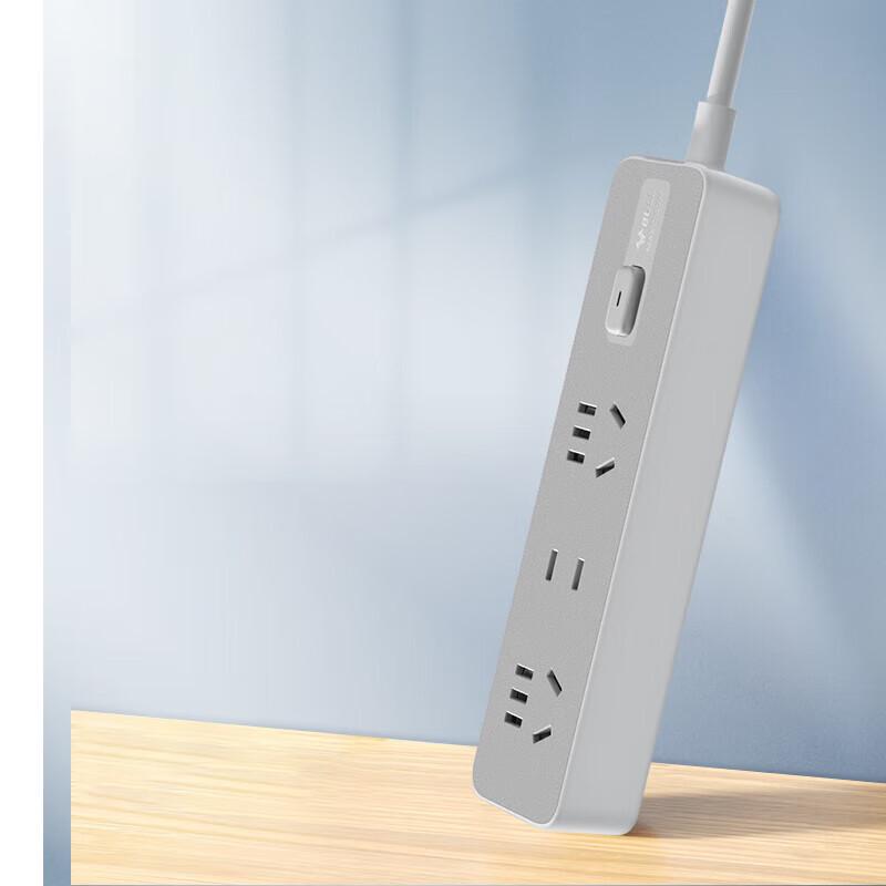 BULL Z Generation 3-Outlet Power Strip