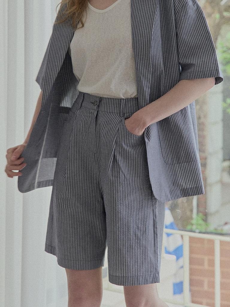 AVANT-G Stripe Short Pants - Navy