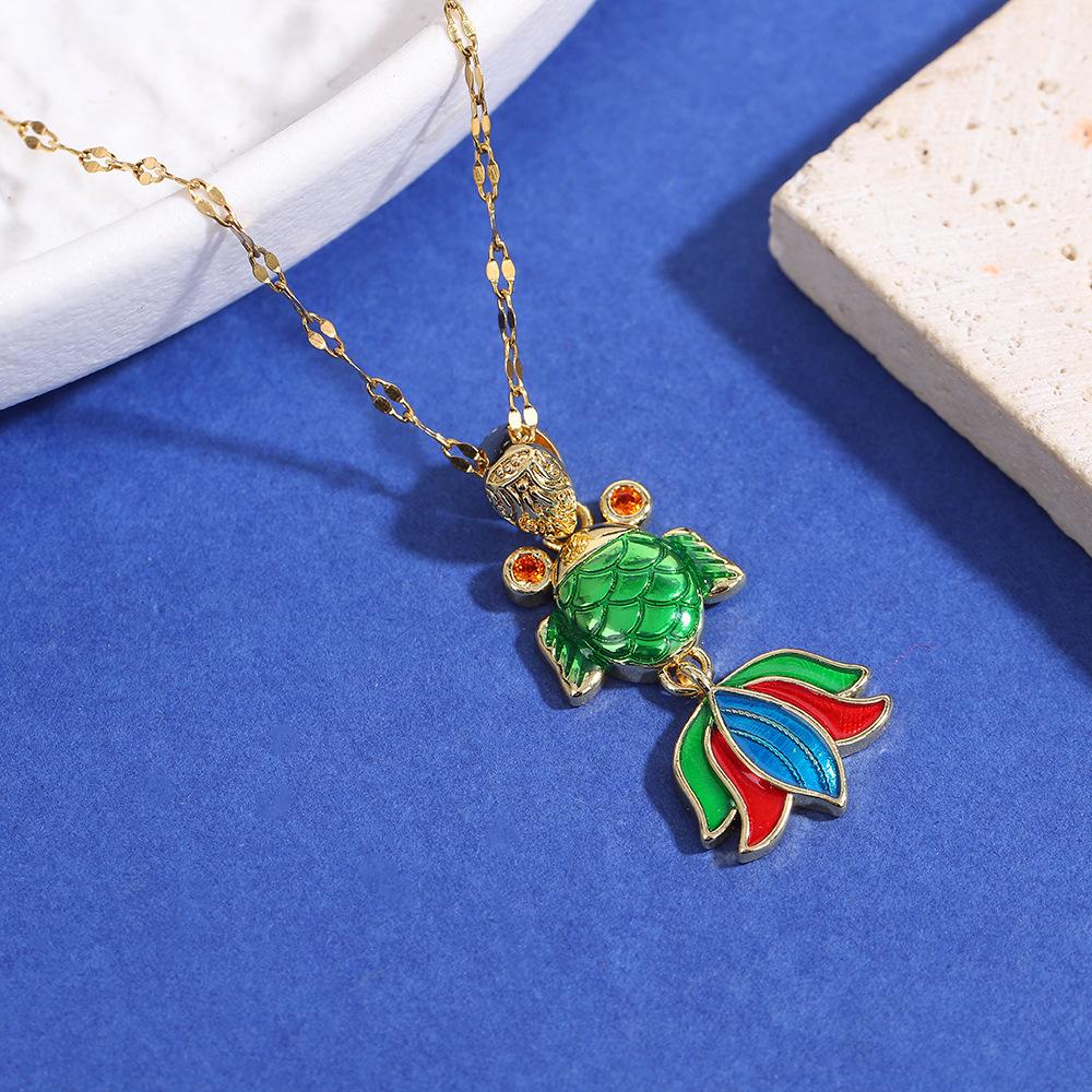 Non-Fading Luxury Maple Leaf Butterfly Clavicle Necklace