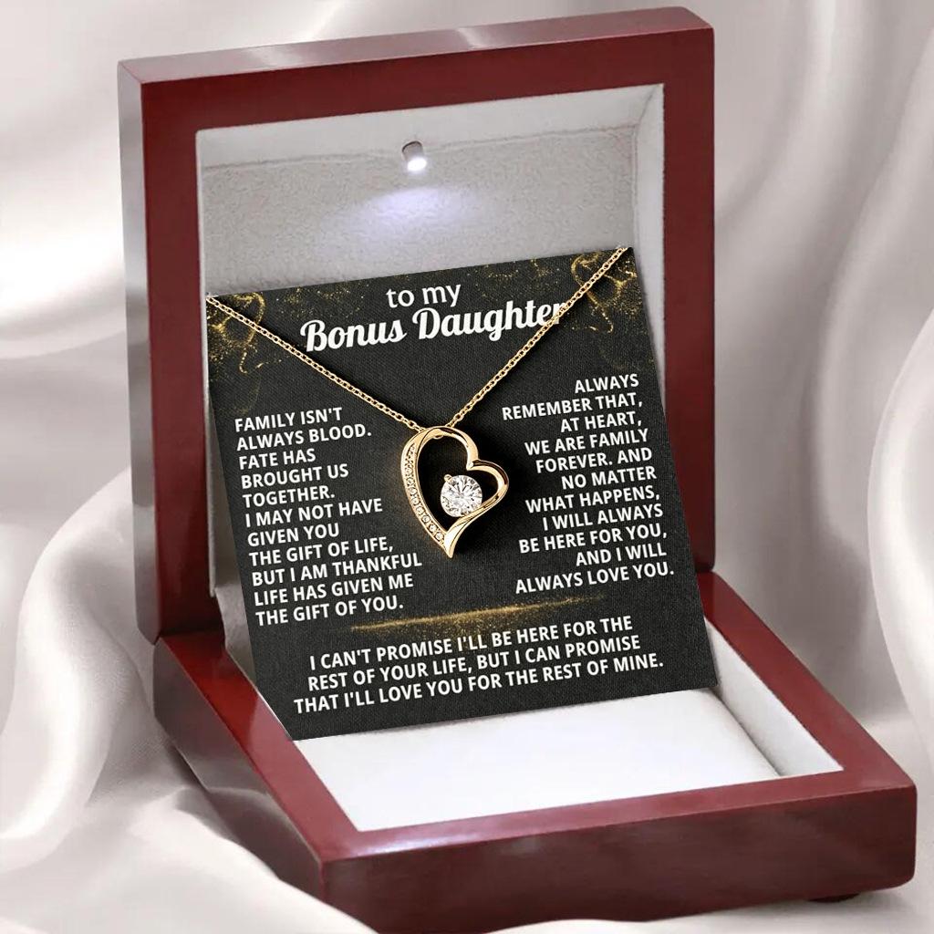 Heart-Shaped Zircon Necklace for Women - Luxury Hollow Lightweight Design, Perfect Gift Set for Daughters