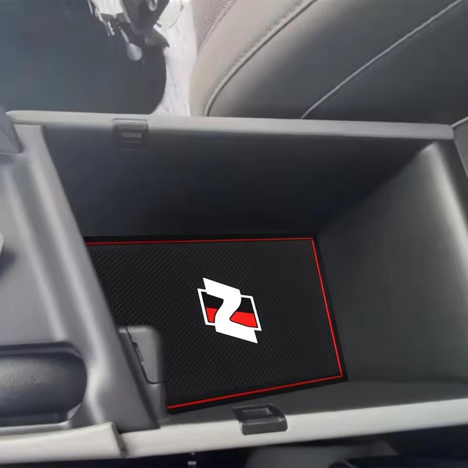 Для Hyundai Elantra AVANTE 2025 2025 N Спортивный стиль Коврик в слот ворот Подстаканник Подставка Коврик в паз двери Аксессуары для интерьера