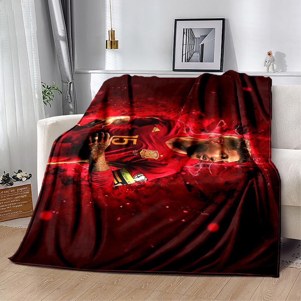 Real Madrid Legend Blanket Durable Comfort Perfect for Bedding Couch Bed Four Seasons Multipurpose Stylish Decor Perfect Gift for Relatives and Friend