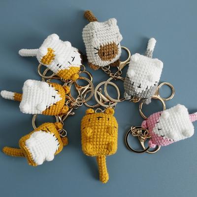 Крючком Выставляющий Живот Кошка Брелок Ручной работы Катце Каллико Милая Кошка Брелок Украшение Ювелирное изделие Подарок Милый Животное Подвеска Мужчины Женщины