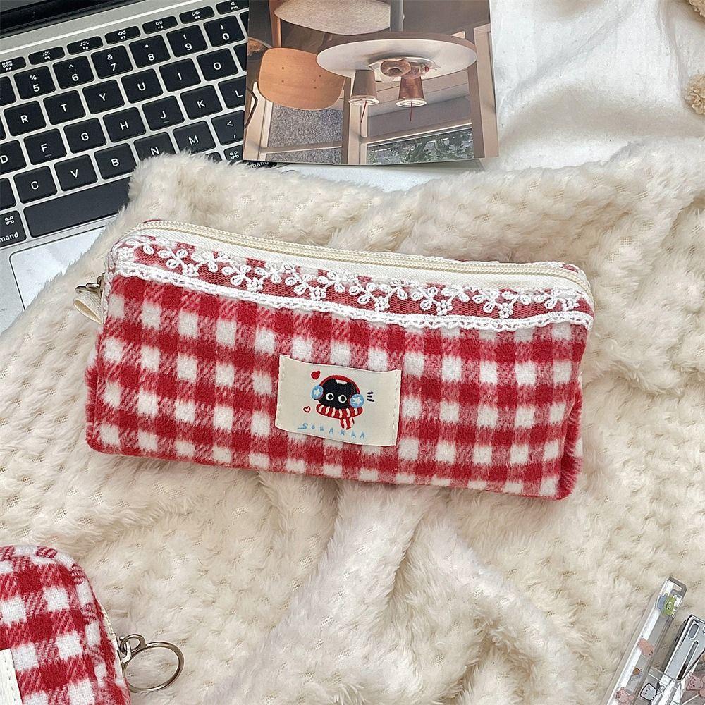 Cute Plaid Pencil Case Sweet Cosmetics Zipper Bag Kawaii Travel Toiletry Pockets Travel
