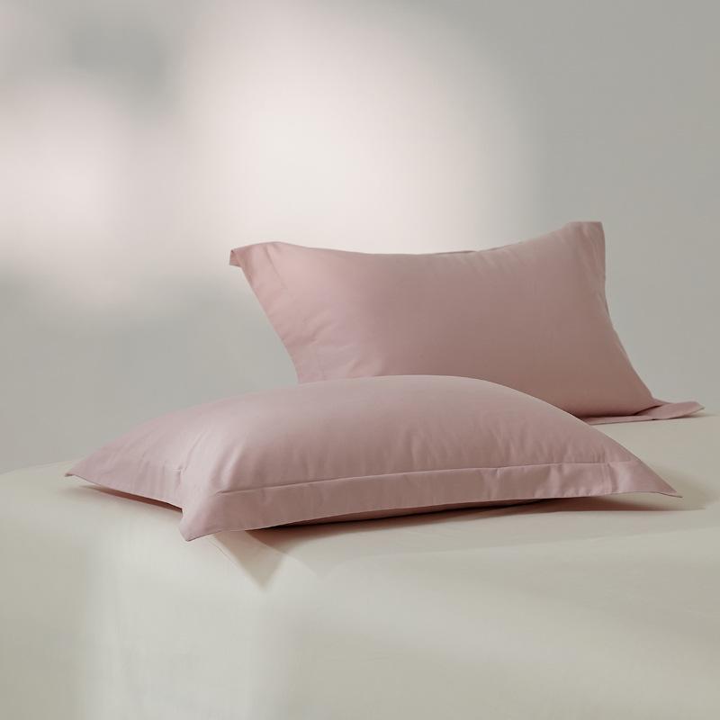 Набор из двух наволочек из матового длинноволокнистого хлопка - 100 нитей, однотонные, роскошные на ощупь