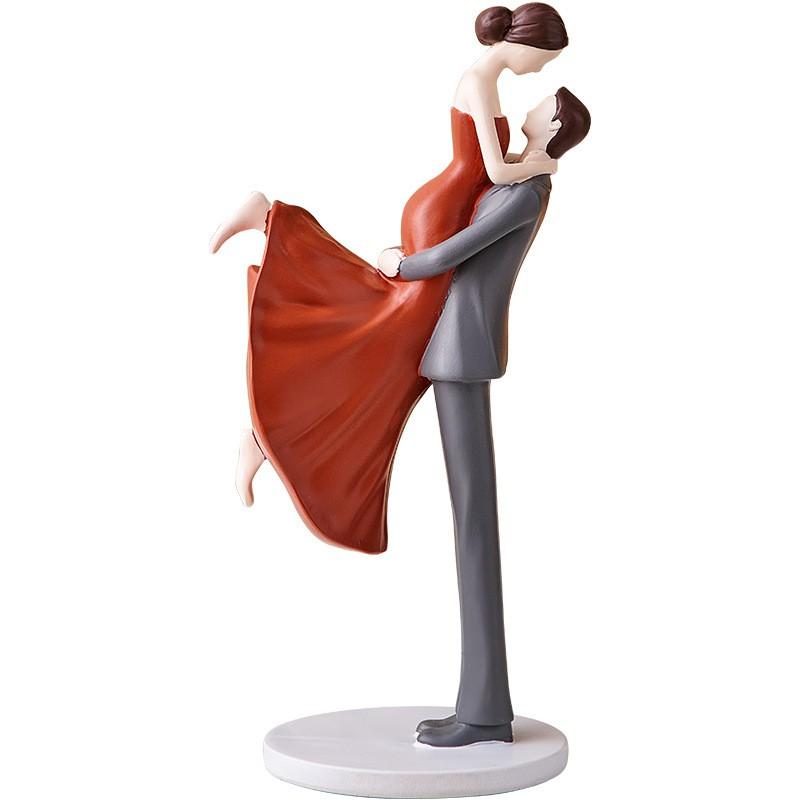 Nordic Style Resin Couple Figurine Decor Living Room TV Cabinet Wedding Gift Home Decoration