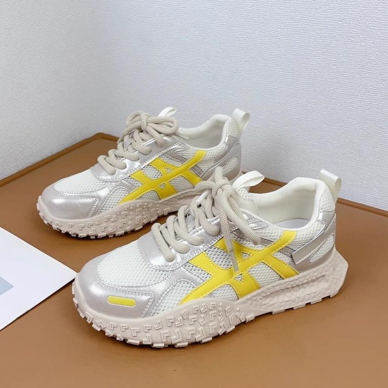 2025 Summer New Super Fire Good-looking German Training Shoes Women's European Station Mesh Breathable Casual Versatile Sports Shoes Women