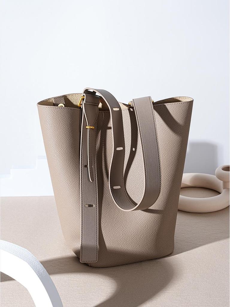 Women's Genuine Leather Bucket Bag - Stylish, Large Capacity, Versatile Handbag