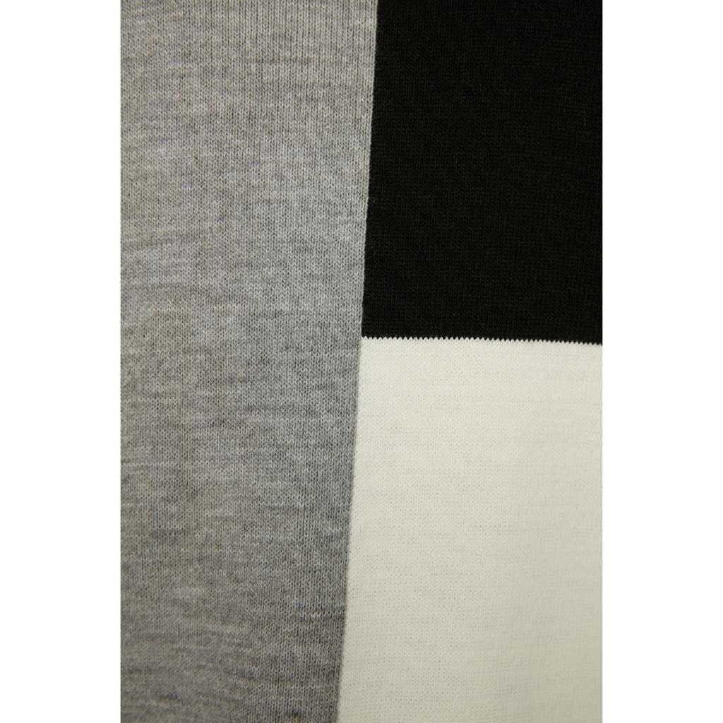 Black Color Block High Collar Knitwear Sweater Tctaw22ak0054