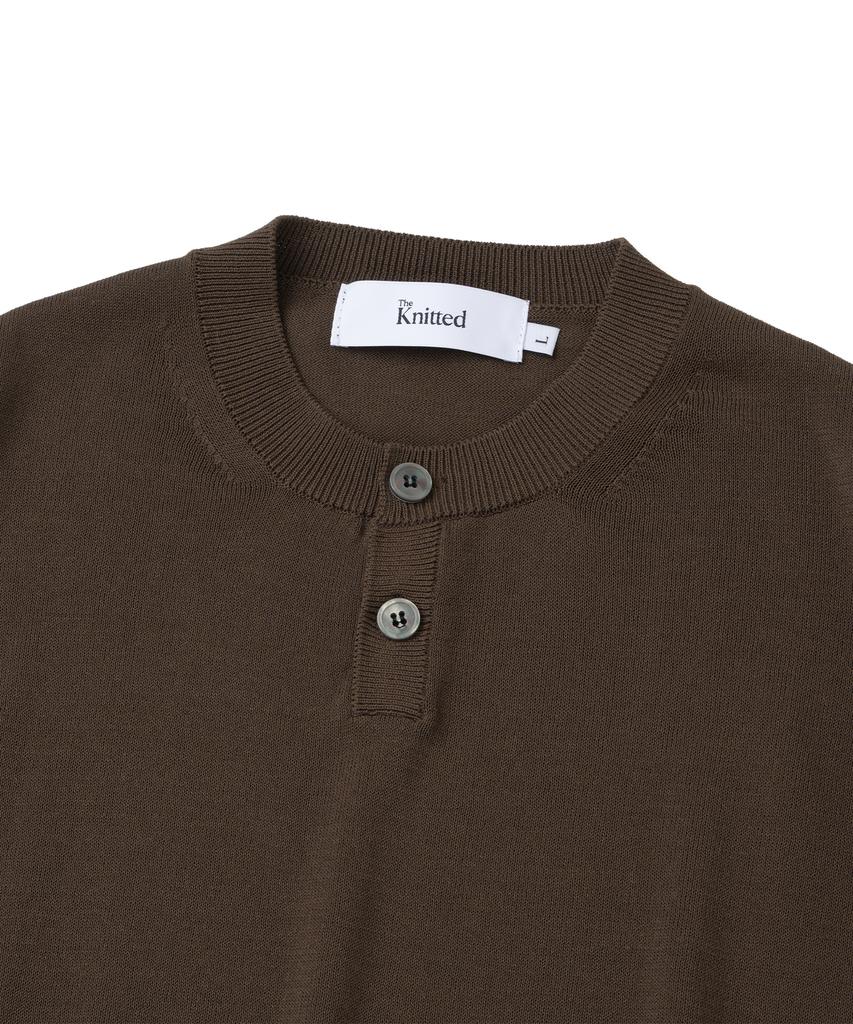KNITTED Shellon Cooling Single Crop Henley Neck Knit Brown