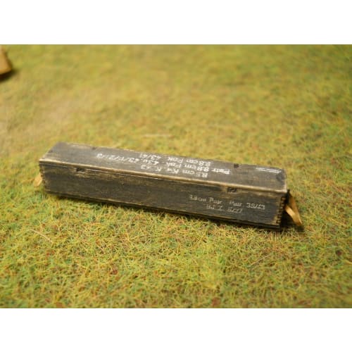 Cobaanii Mokei Kobo 1/35 Scale Frontline Series WWII German 71 Caliber 88mm Cannon Shell Wooden Box (Set of 2) Assembly Kit FS-006