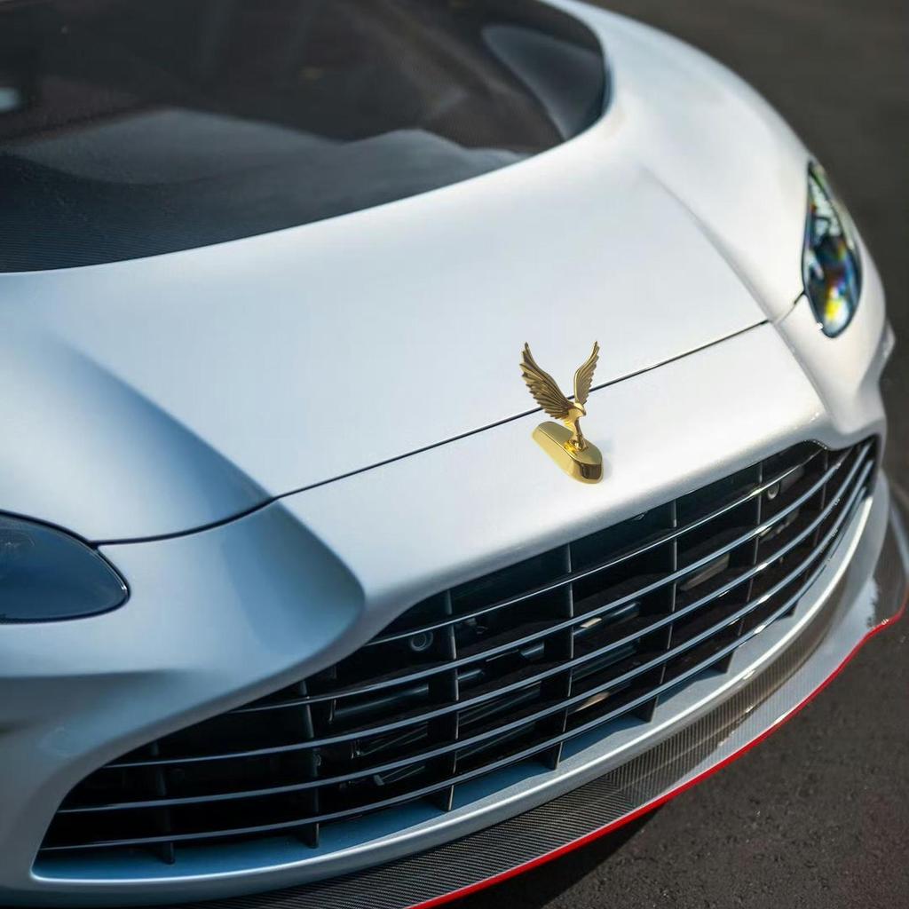 3D Car Hood Sticker Adhesive Metal Realistic Car Hood Decal 3D Eagle For Sedan RV Commuting Travel Family Outings Holiday Season