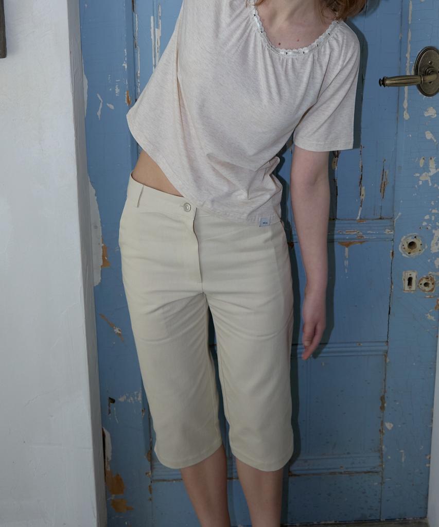 WIOE Low Rise Capri Pants_Cream
