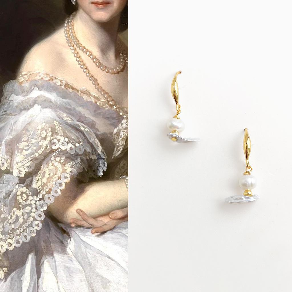 Elegant Baroque Pearl Earrings: French Light Luxury with Chinese Retro Style
