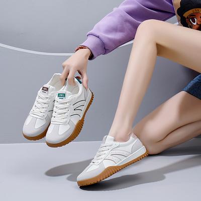 2025 весна маленькие белые туфли новая корейская версия женские студенческие туфли на платформе с увеличенным каблуком спортивная обувь повседневная уличная обувь J8802