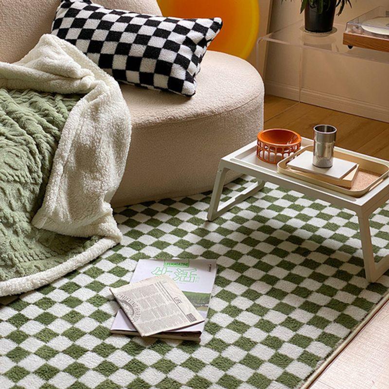 Classic Checkered Flannel Carpet - Water Absorbent and Easy to Clean for Bedroom and Living Room Floor Mat - Home Decor