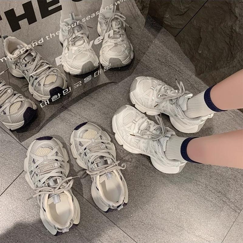 Сетчатые кроссовки на платформе для женщин, весенние новинки, увеличивающие рост, дышащие, с круглым носком, нишевые спортивно-повседневные туфли