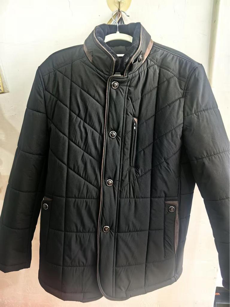 Теплая хлопковая куртка на зиму 2026: Повседневное утепленное пальто с воротником-стойкой для среднего и пожилого возраста