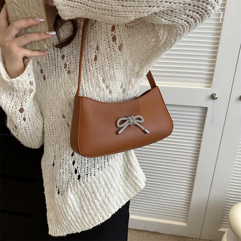 Простой темпераментный бант 2024 новый тренд корейская версия мода повседневная иностранный стиль подмышки однотонная маленькая квадратная сумка