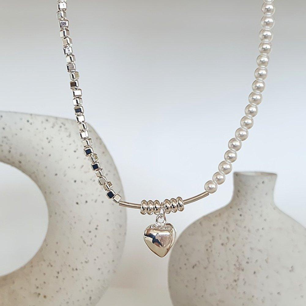 Women's Daily Silver and Pearl Heart Necklace