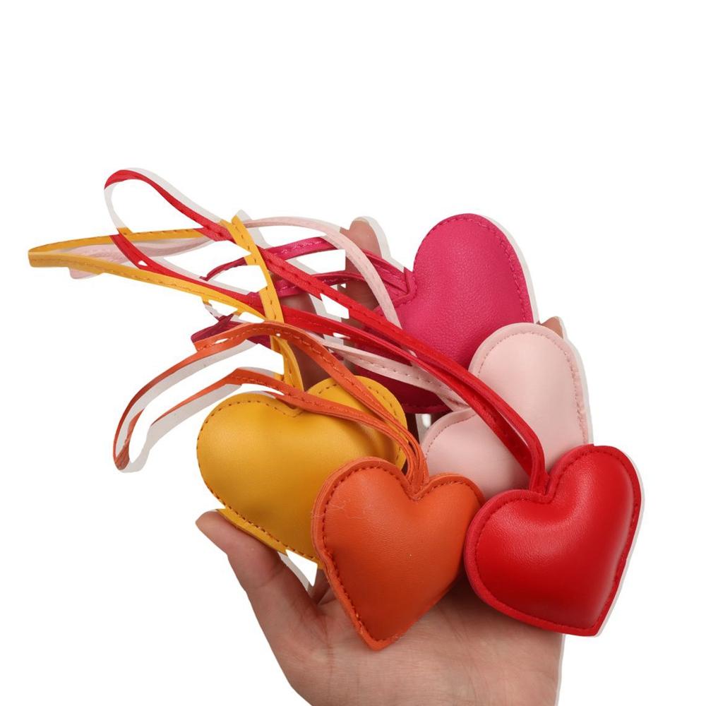 PU Leather PU Leather Hanger Car Keyring Bag Pendant Cute Heart Keychain Car Accessory