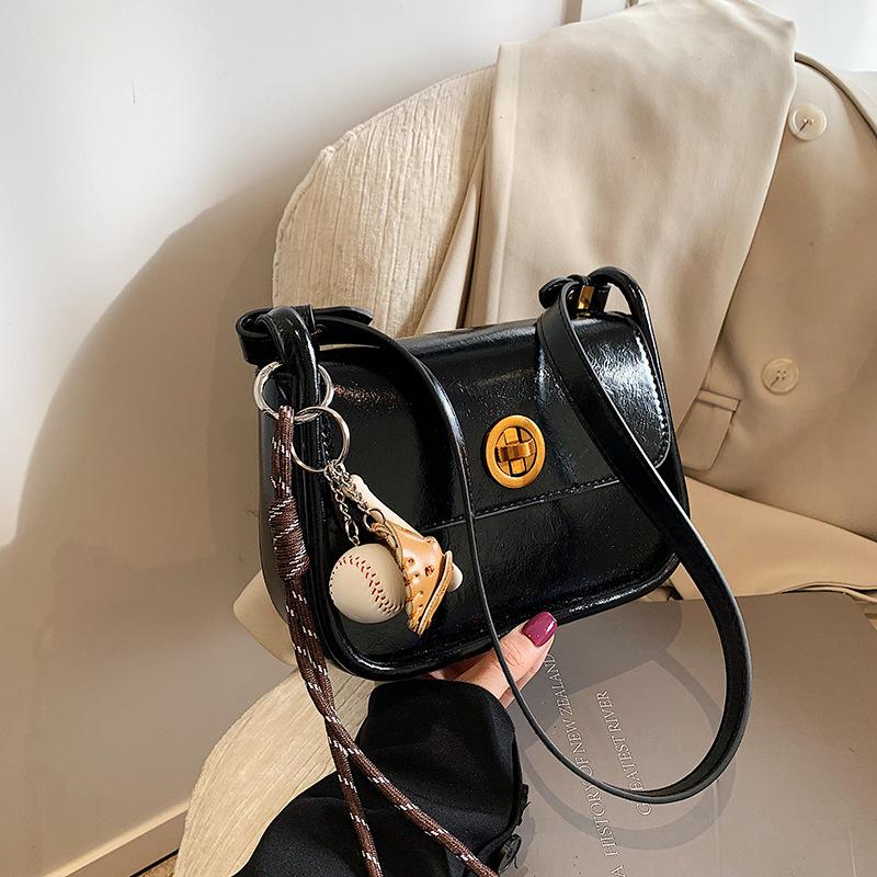 Popular Small Square Bag Women's Autumn and Winter New Shoulder Armpit Bag High-end Retro Messenger Bag