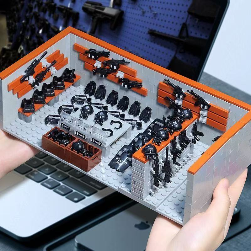 Стеллаж для демонстрации на складе вооружения Военная база Оружейный склад Наборы строительных блоков SWAT Кирпичики SWAT Игрушки для мальчиков и детей Подарки